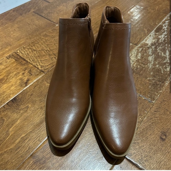 Frye and Co Ilisha booties - Picture 2 of 7